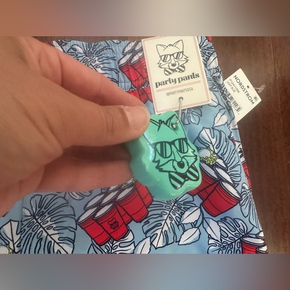 🎉 Party Pants Blue and Red Solo Cup Swim Shorts. 🆕 Small. NWT. 🥤 - Picture 8 of 16